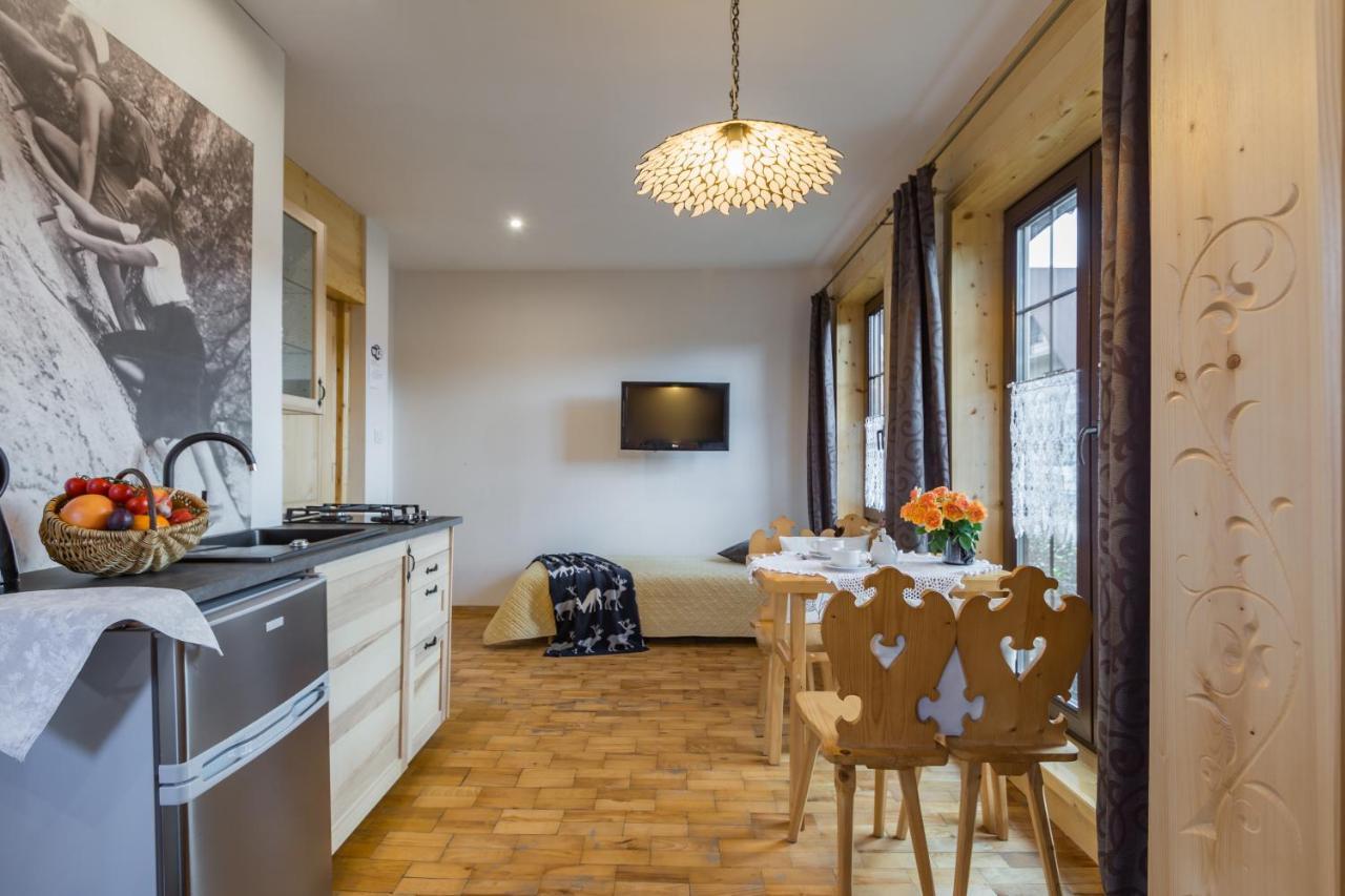 Pokoje I Apartamenty Centrum - Willa Bajeczka ザコパネ エクステリア 写真