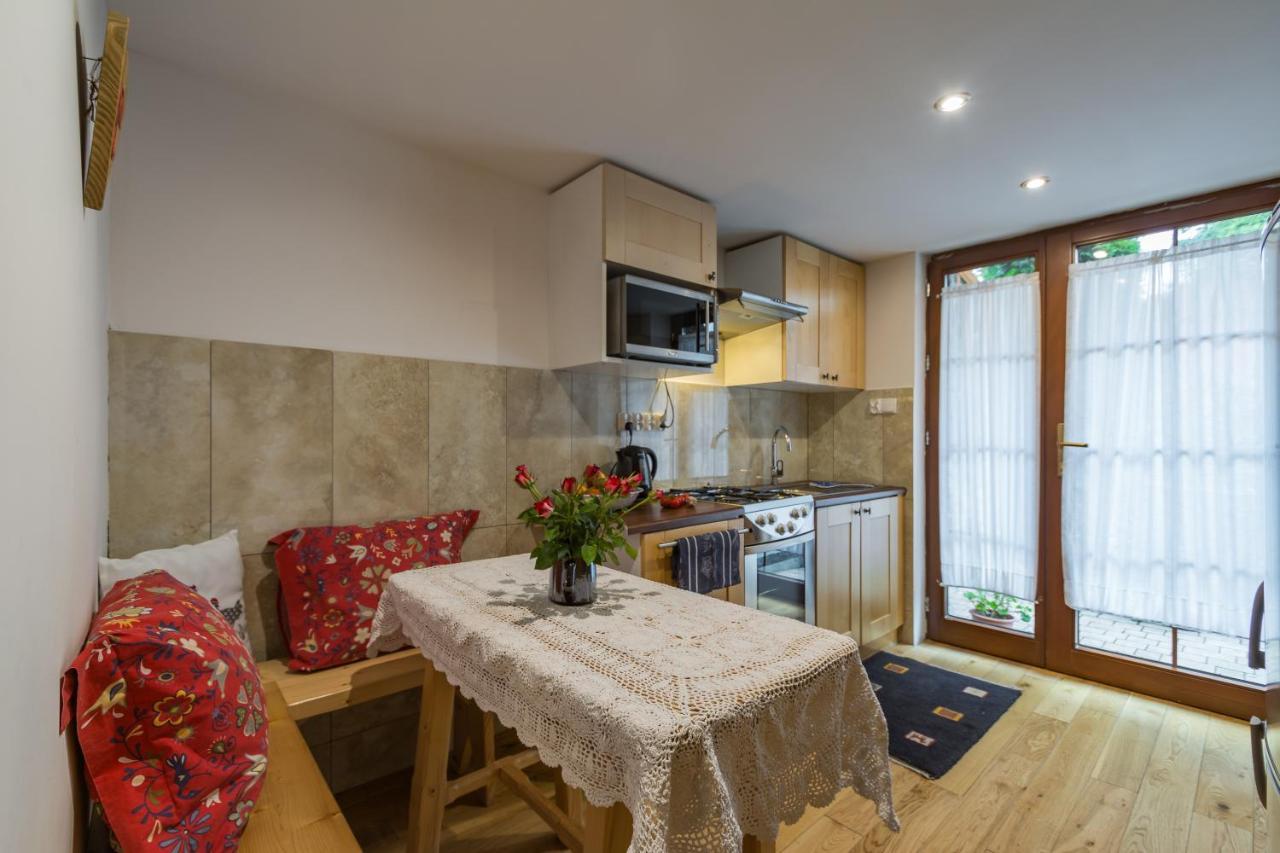 Pokoje I Apartamenty Centrum - Willa Bajeczka ザコパネ エクステリア 写真